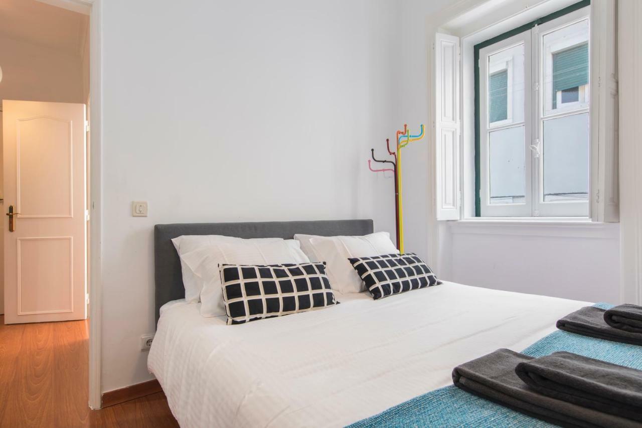 The Castle Life In 3Bdr Apartament Lisbon Luaran gambar