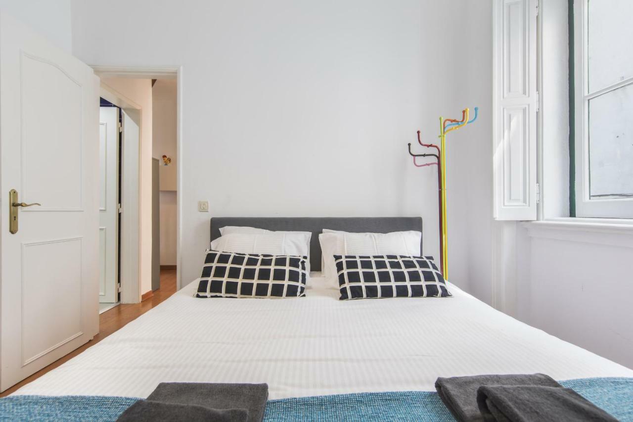 The Castle Life In 3Bdr Apartament Lisbon Luaran gambar